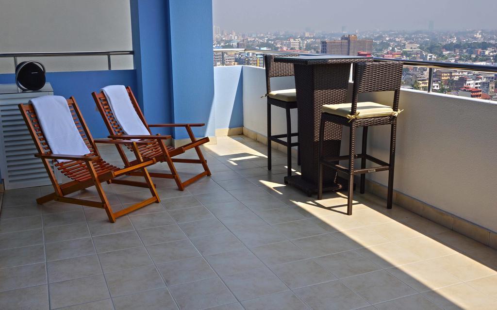 The Penthouse Above Sea Dehiwala-Mount Lavinia Exterior foto