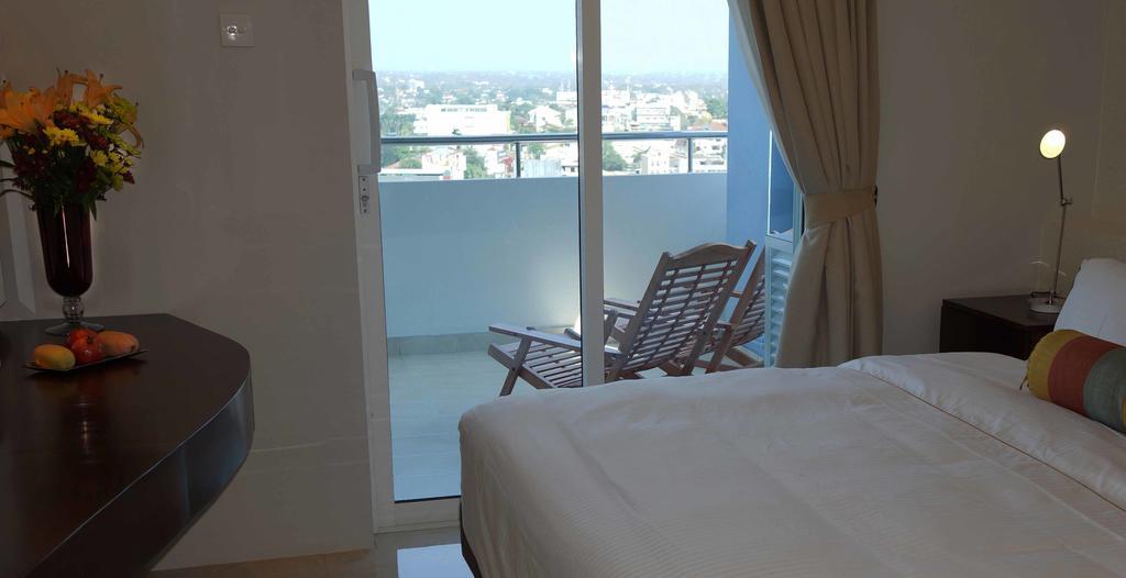 The Penthouse Above Sea Dehiwala-Mount Lavinia Exterior foto