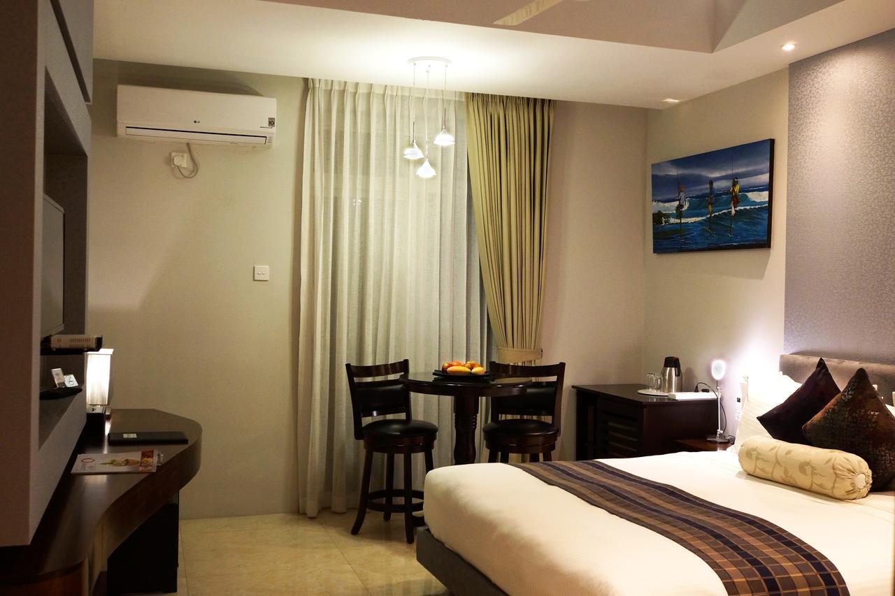 The Penthouse Above Sea Dehiwala-Mount Lavinia Exterior foto